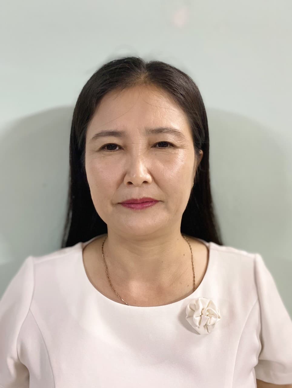 chị tám.jpg